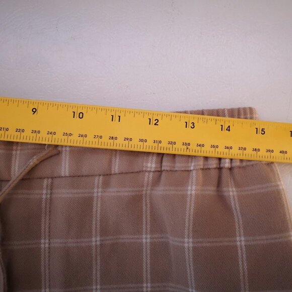 2/$30.00 - Old Navy Petite Ladies Tan & Beige Tie & Elastic Waist Lounge Pants - Picture 9 of 11